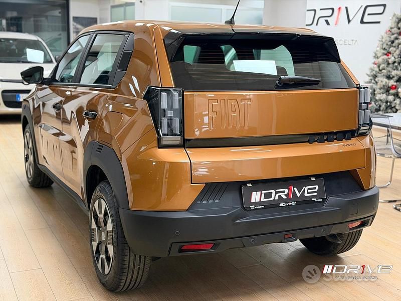 Nuova Fiat Grande Panda Icon 110 CV (80 kW) 2025 Bronzo Utilitaria