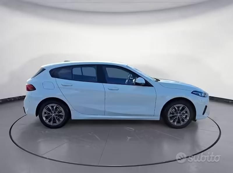 Usata BMW 120 Efficient Dynamics 156 CV (114 kW) 2024 Bianco Utilitaria