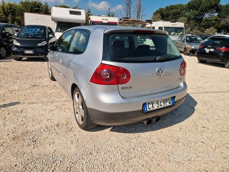 Usata VW Golf IV Sportline 140 CV (102 kW) 2006 Grigio Berlina