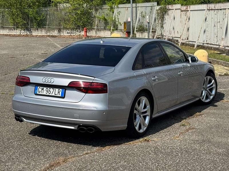 Usata Audi S8 plus Comfort 605 CV (444 kW) 2016 Argento Berlina