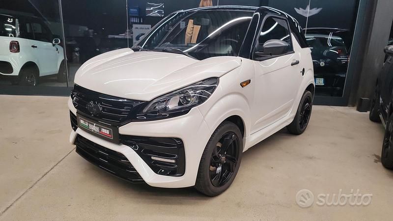 Usata Ligier JS50 2024 Bianco Utilitaria