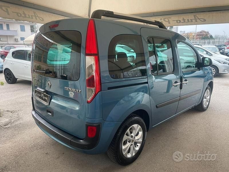 Usata Renault Kangoo LIMITED 110 CV (80 kW) 2018 Blu Monovolume