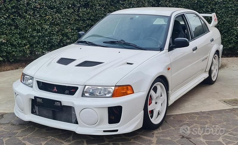 Usata Mitsubishi Lancer 280 CV (205 kW) 1998 Bianco Berlina
