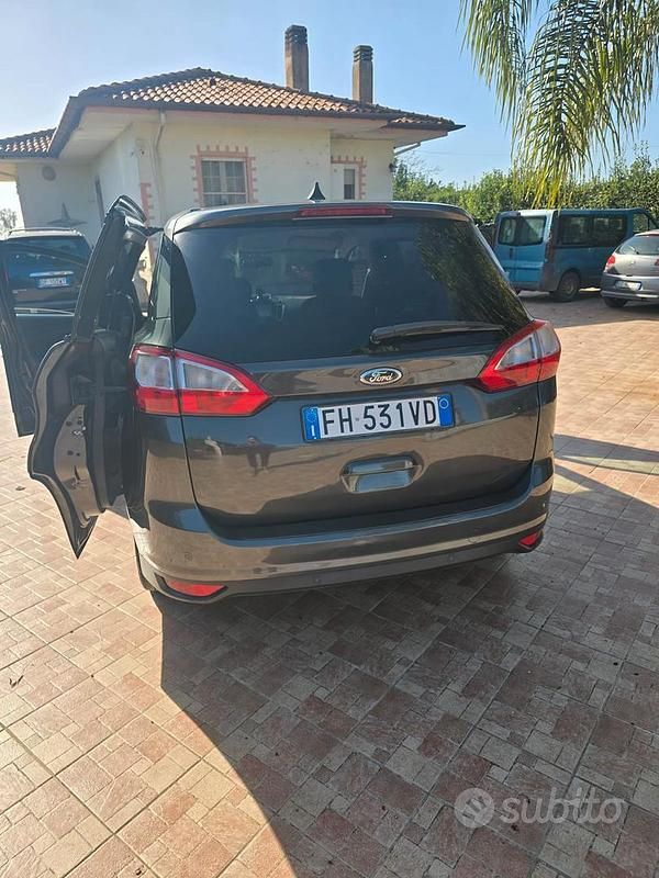 Usata Ford C-MAX 115 CV (84 kW) 2017 Grigio Monovolume