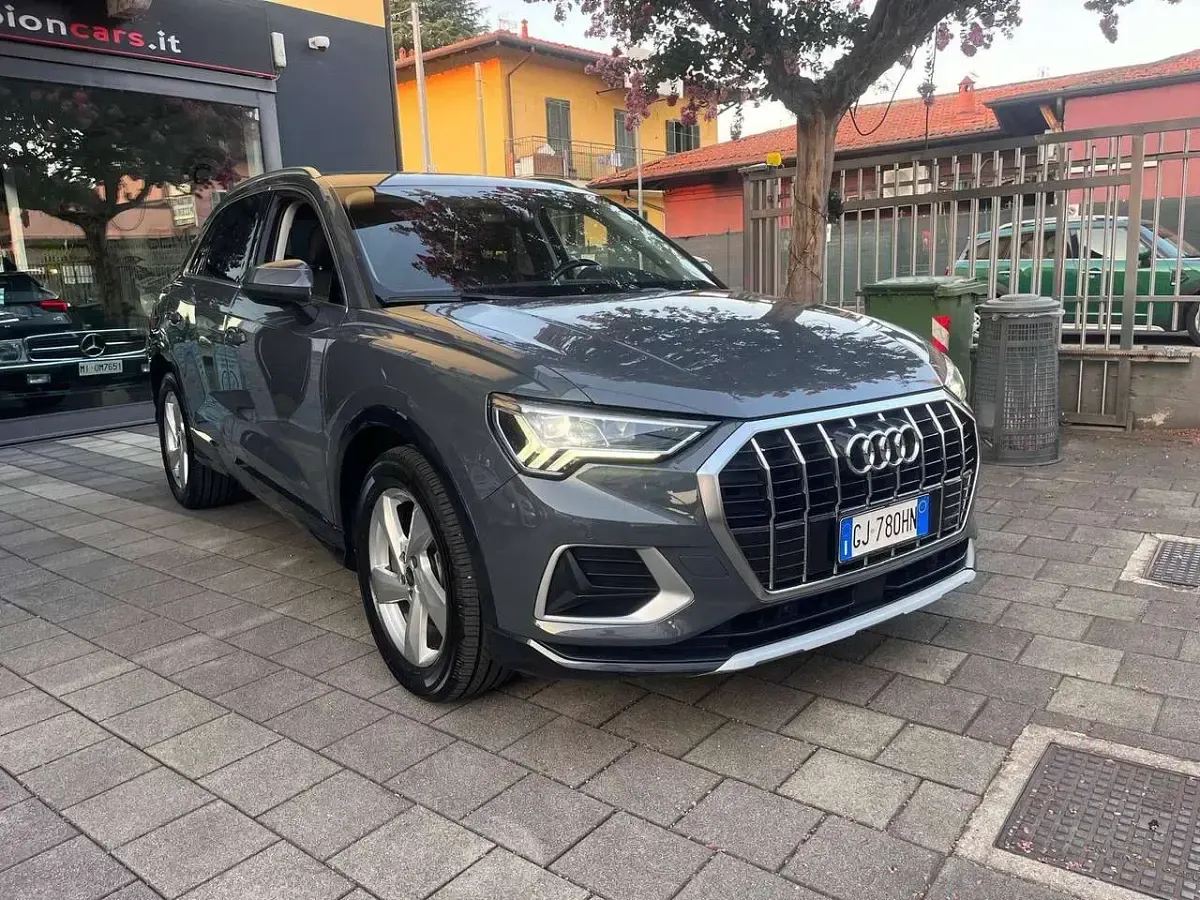 Usata Audi Q3 Advanced 150 CV (110 kW) 2022 Grigio SUV