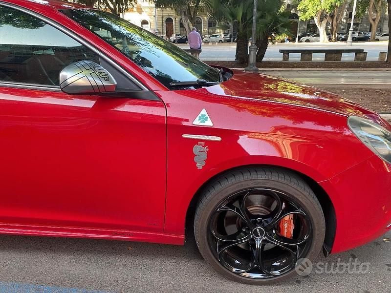 Usata Alfa Romeo Giulietta Quadrifoglio Verde 2012 Rosso Utilitaria
