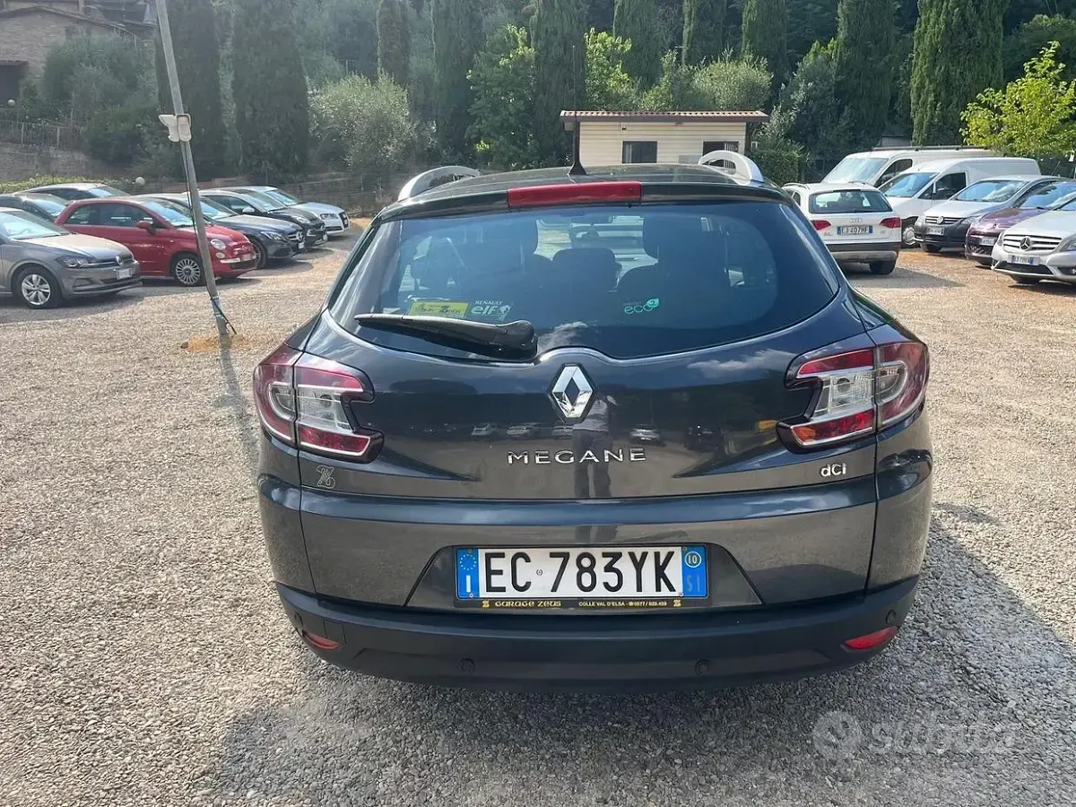 Usata Renault Mégane GrandTour GT 110 CV (80 kW) 2010 Grigio Station wagon