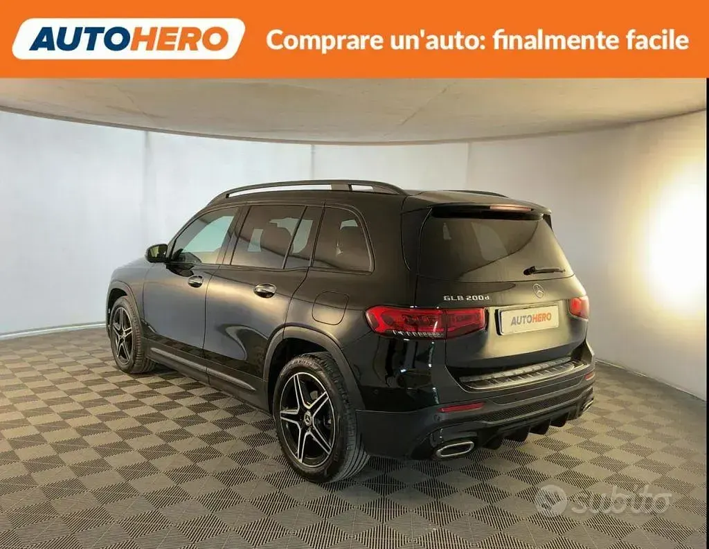 Usata Mercedes GLB200 AMG line 150 CV (110 kW) 2020 Nero SUV