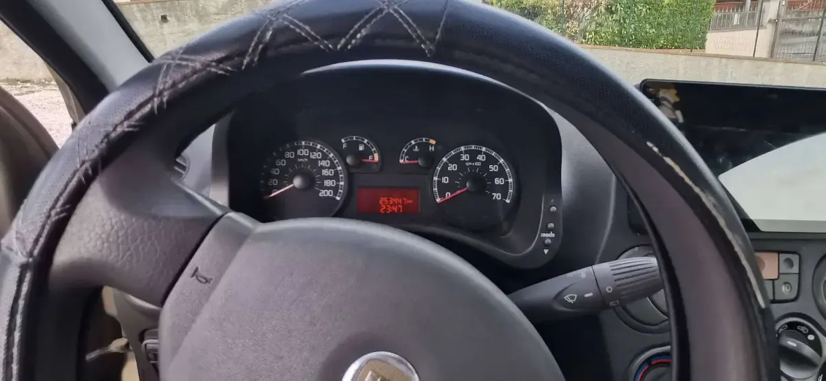 Usata Fiat Panda Climbing 60 CV (44 kW) 2009 Bronzo Utilitaria