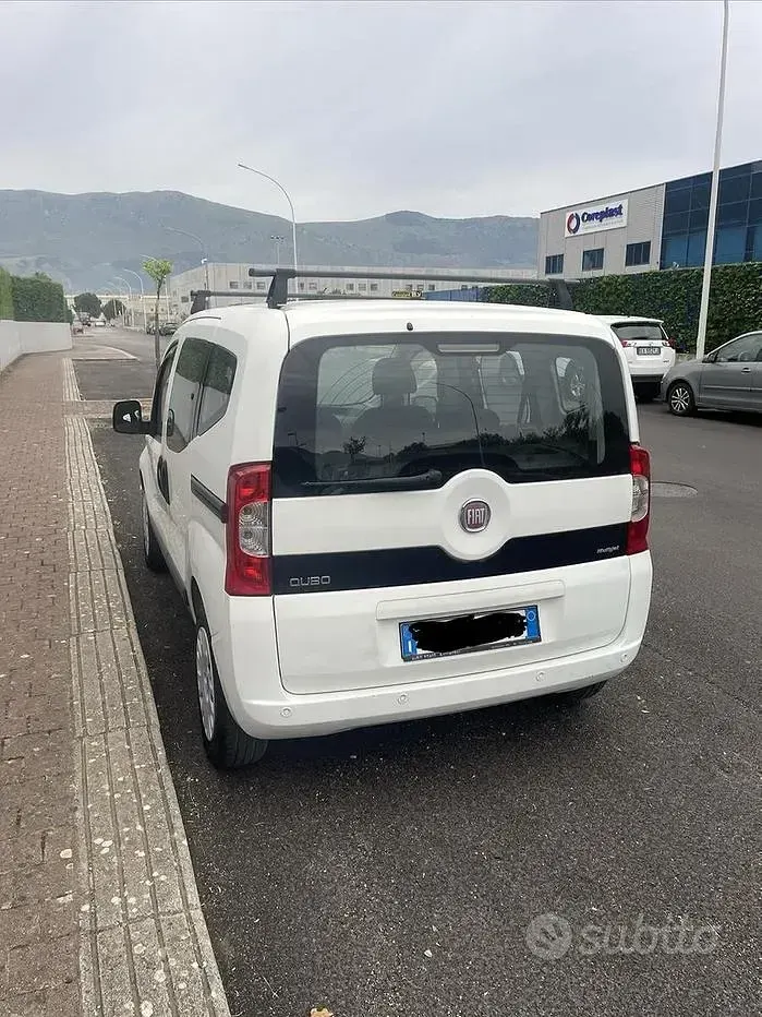 Usata Fiat Qubo Trekking 95 CV (69 kW) 2012 Bianco Monovolume