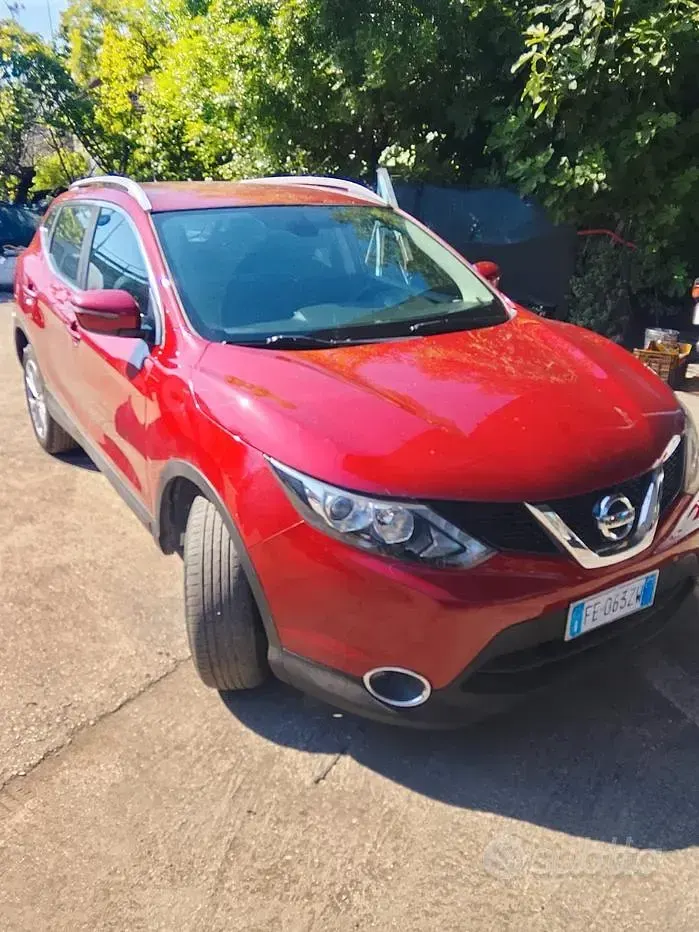 Usata Nissan Qashqai 131 CV (96 kW) 2017 Rosso SUV
