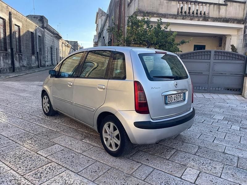 Usata Lancia Musa 69 CV (50 kW) 2006 Grigio Monovolume