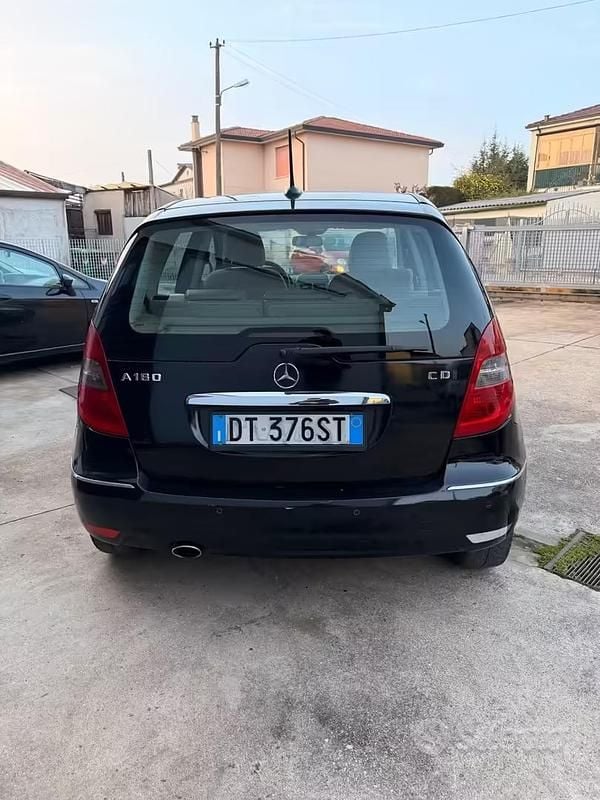 Usata Mercedes A180 Avantgarde 109 CV (80 kW) 2008 Nero Berlina