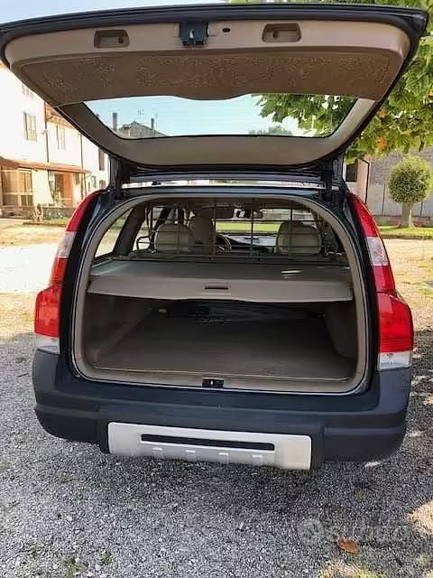 Usata Volvo XC70 185 CV (136 kW) 2007 Marrone Station wagon