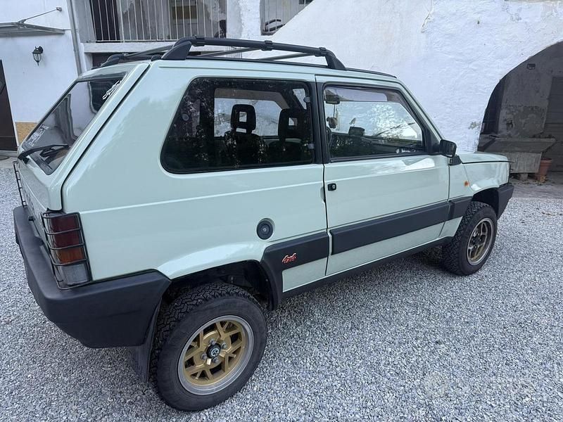 Usata Fiat Panda 4x4 50 CV (36 kW) 1987 Grigio Utilitaria