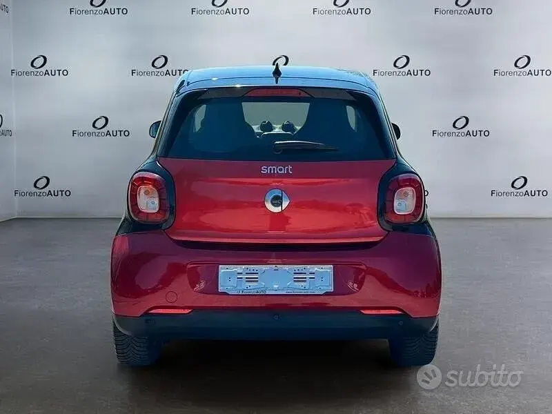 Usata Smart ForFour Passion 90 CV (66 kW) 2015 Rosso Utilitaria