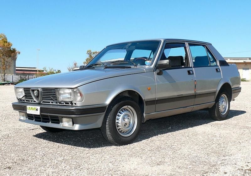 Grigio Usata 1984 Alfa Romeo Giulietta Due volumi | 9000 € - Immagine 1/4