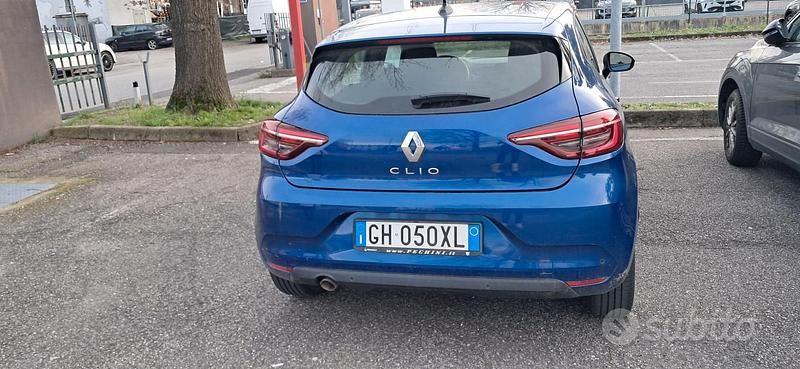 Usata Renault Clio V 75 CV (55 kW) 2021 Blu Berlina
