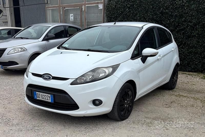 Usata Ford Fiesta Titanium 95 CV (69 kW) 2010 Other Utilitaria