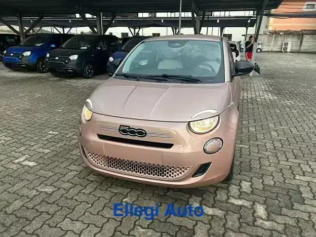 Nuova Fiat 500 Pop 65 CV (47 kW) 2026 Rose gold Berlina