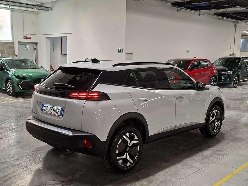 Nuova Peugeot 2008 Allure 101 CV (74 kW) 2025 Bianco okenite SUV