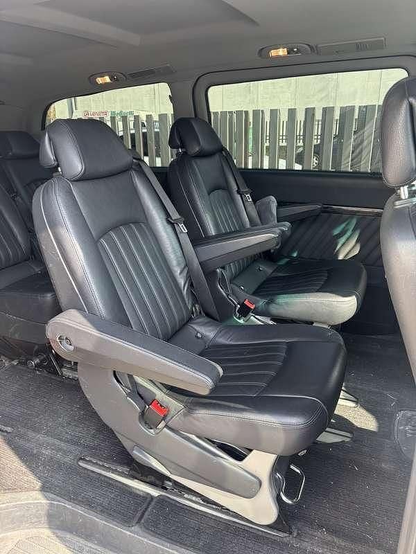 Usata Mercedes Viano 163 CV (119 kW) 2012 Argento Monovolume