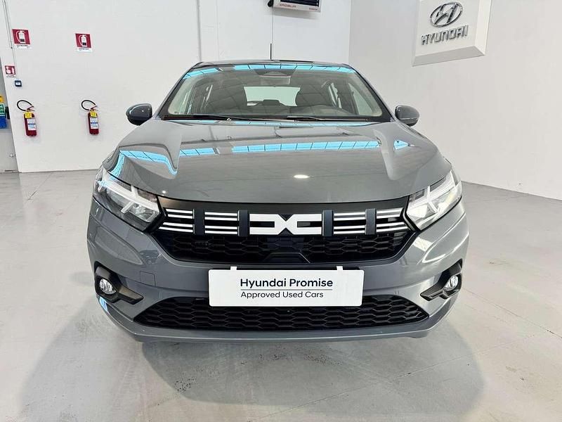 Ny Dacia Sandero Expression 101 HK (74 kW) 2026 Grå Sedan