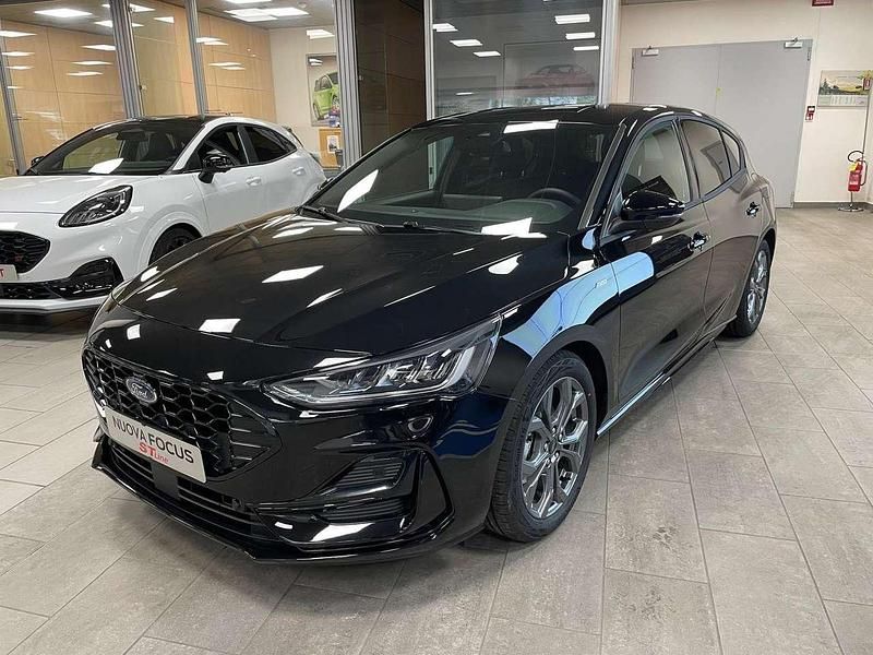 Agate black Nuova 2025 Ford Focus ST-Line Tre volumi | 27.800 € (Molto cara) - Immagine 1/4