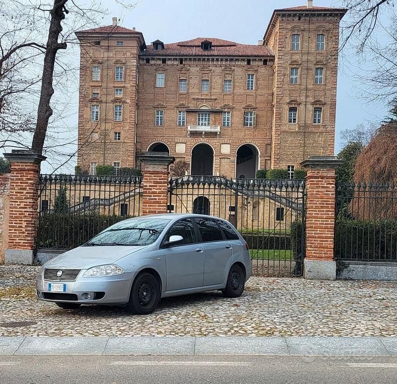 Usata Fiat Croma 150 CV (110 kW) 2006 Grigio Station wagon