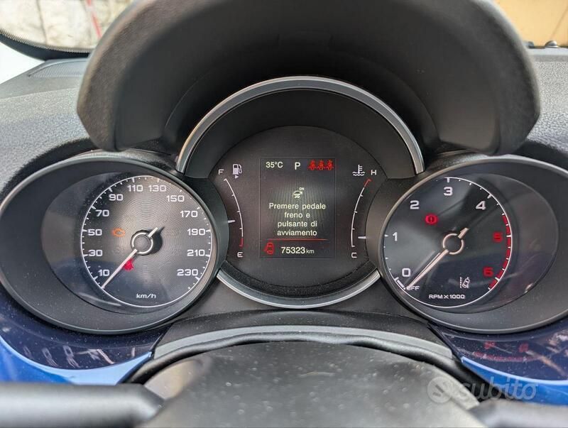 Usata Fiat 500X 120 CV (88 kW) 2019 Blu SUV