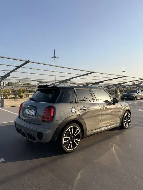 Usata Mini Cooper 136 CV (100 kW) 2017 Argento Utilitaria