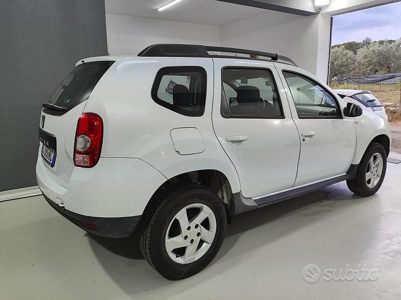 Usata Dacia Duster Lauréate 110 CV (80 kW) 2013 Bianco SUV