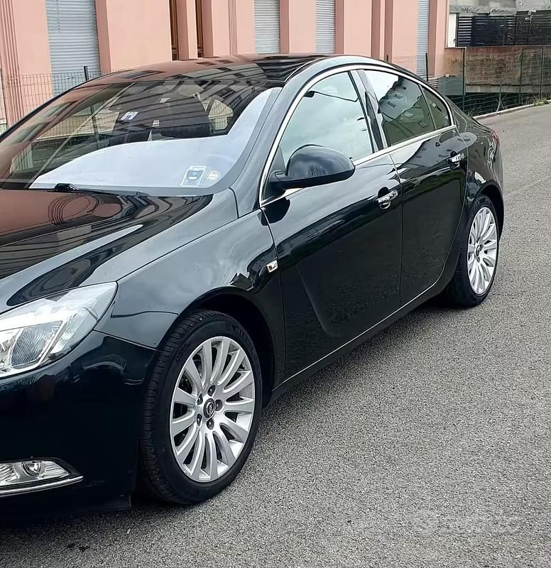 Usata Opel Insignia 160 CV (117 kW) 2010 Nero Berlina