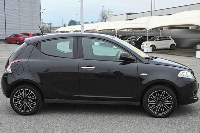 Usata Lancia Ypsilon S 69 CV (50 kW) 2020 Nero Utilitaria