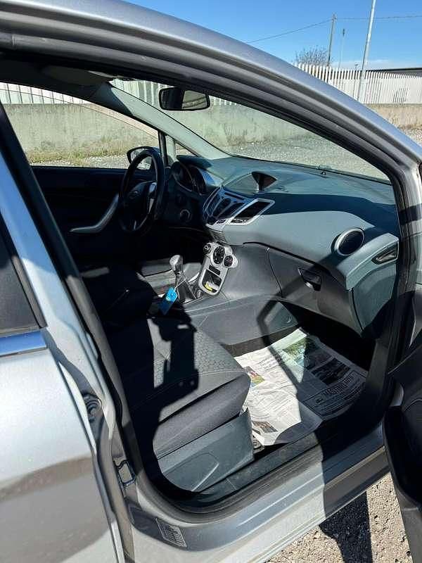 Usata Ford Fiesta Titanium 82 CV (60 kW) 2009 Utilitaria