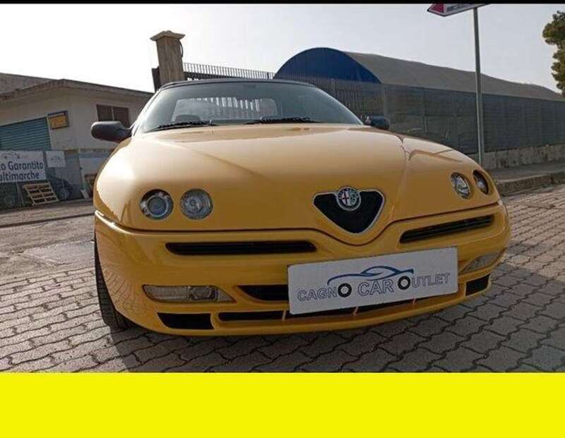 Usato 2001 Alfa Romeo GTV 3.0 Benzin 218 CV (31.000 €)