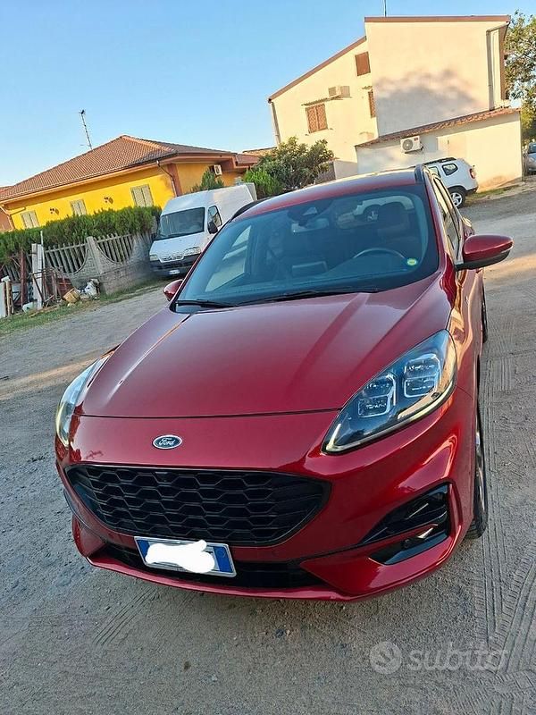 Usata Ford Kuga ST-Line X 120 CV (88 kW) 2020 Rosso SUV