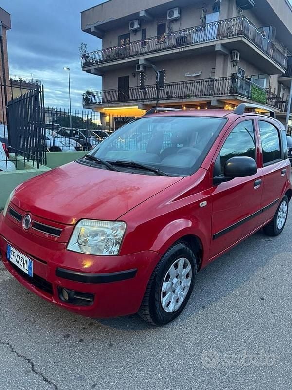 Rosso Usata 2010 Fiat Panda Active Due volumi | 2200 € (Super prezzo) - Immagine 1/4