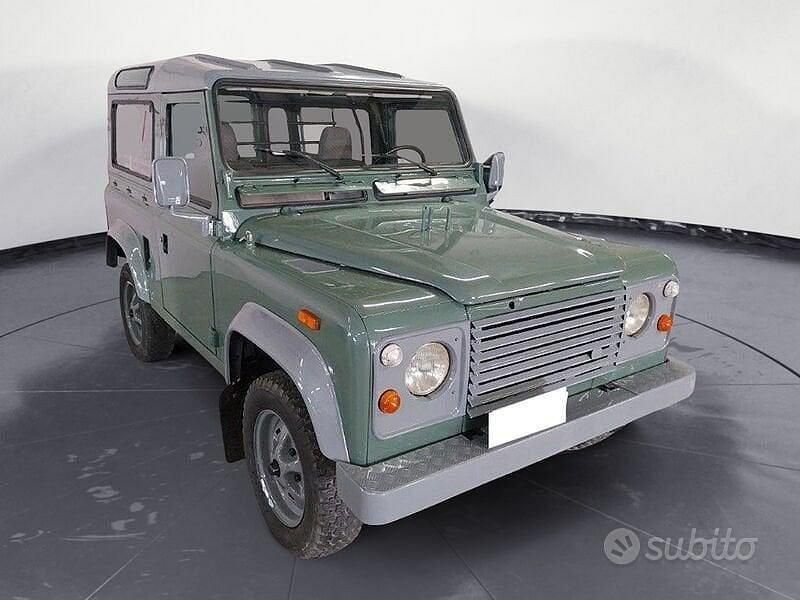 Usata Land Rover Defender 86 CV (63 kW) 1988 Verde SUV