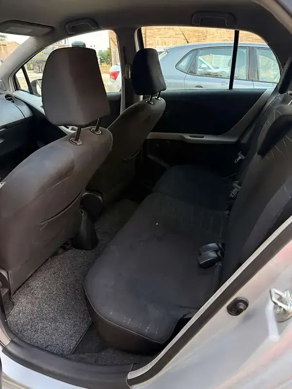 Usata Toyota Yaris Sol 87 CV (63 kW) 2007 Utilitaria
