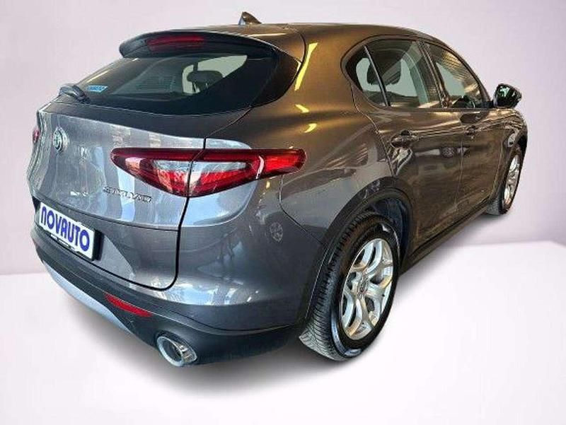 Usata Alfa Romeo Stelvio Super 160 CV (117 kW) 2020 Grigio scuro SUV