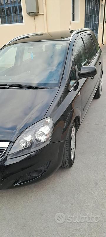 Usata Opel Zafira 2014 Nero Monovolume