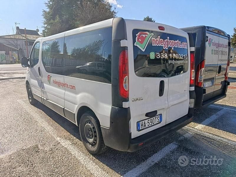 Usata Opel Vivaro 2009 Bianco Monovolume