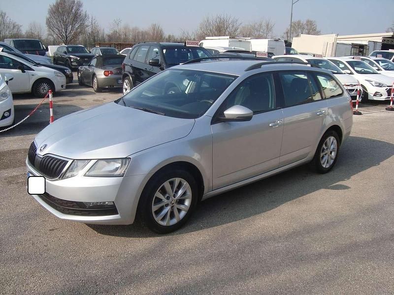 Usata Skoda Octavia Ambition 116 CV (85 kW) 2020 Argento Station wagon
