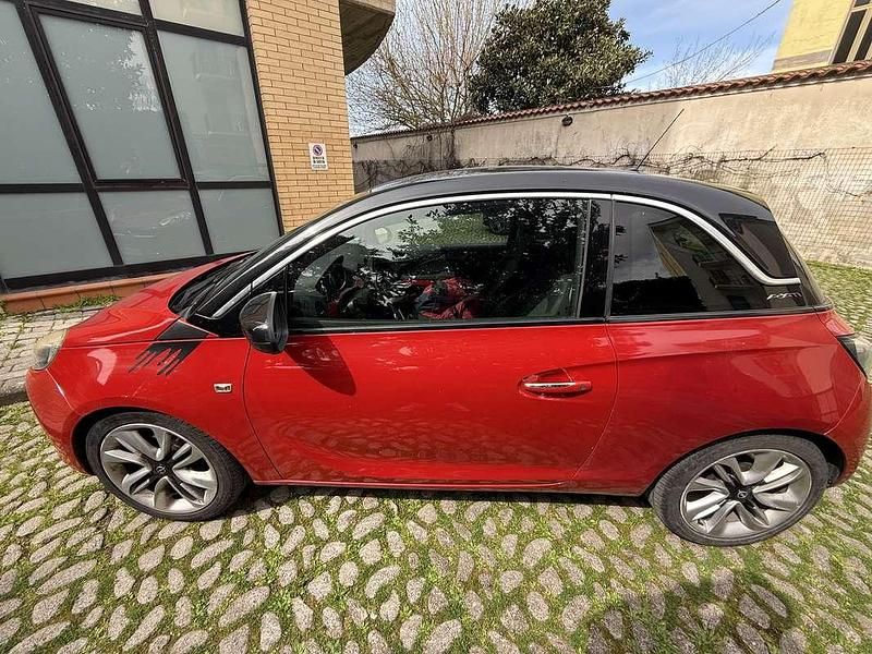 Usata Opel Adam Glam 69 CV (50 kW) 2013 Utilitaria