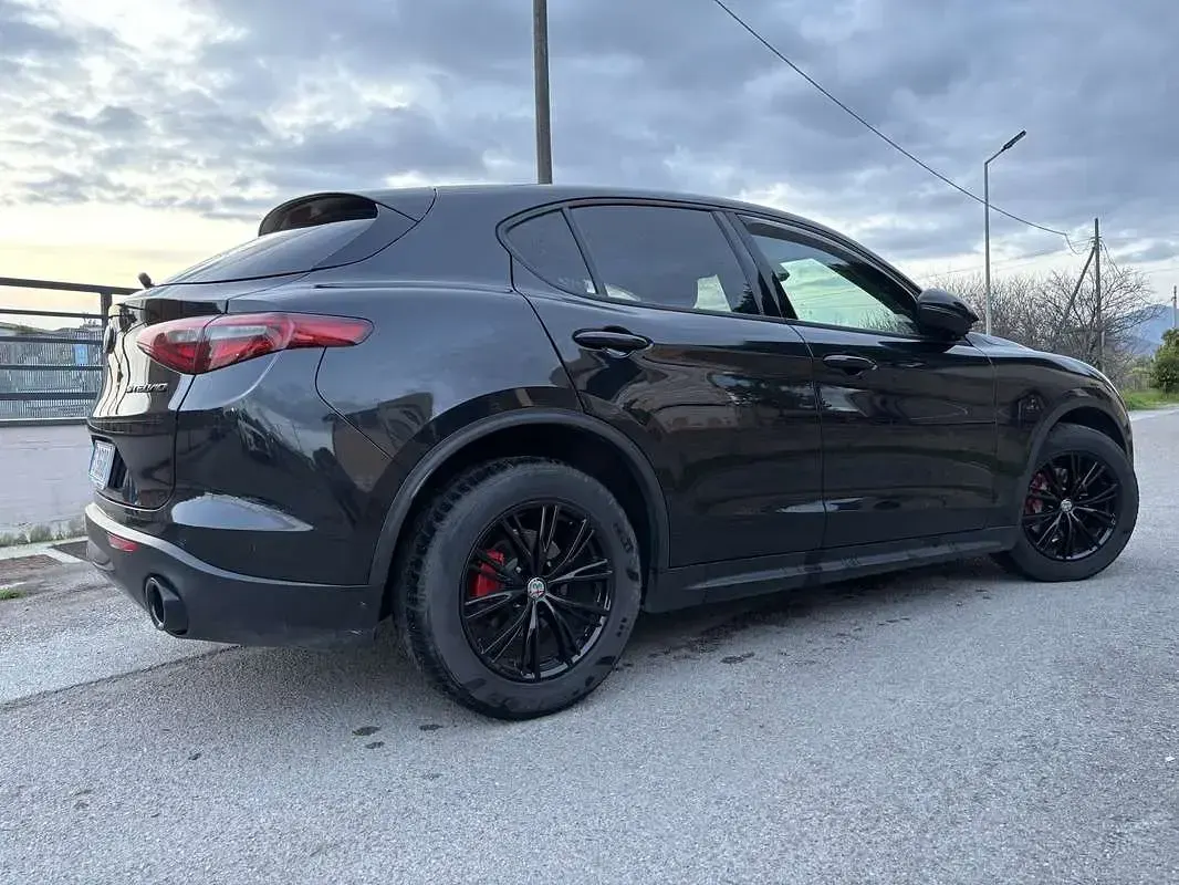 Usata Alfa Romeo Stelvio Business 150 CV (110 kW) 2018 SUV