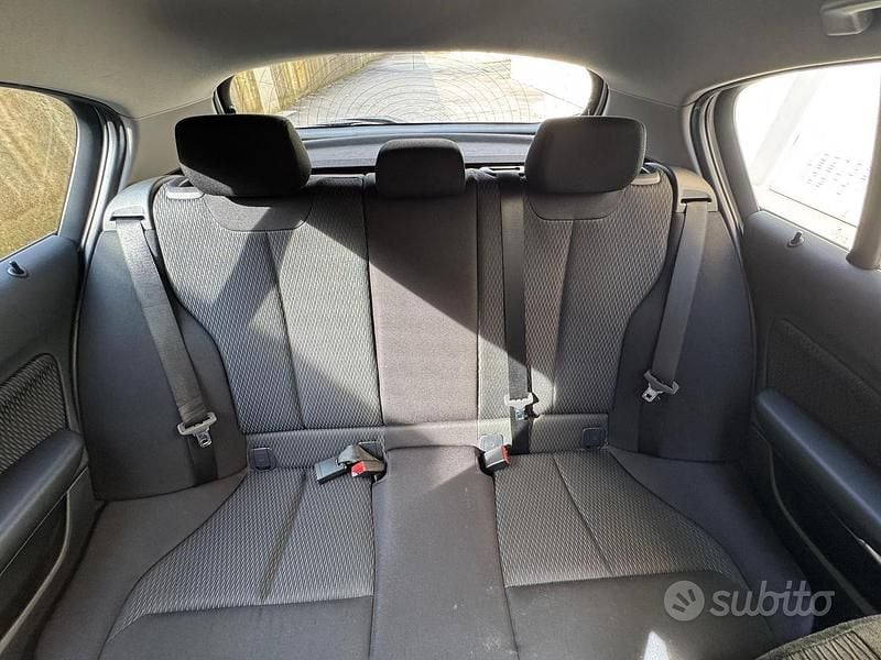 Usata BMW 120 Advantage 190 CV (139 kW) 2017 Bianco Utilitaria