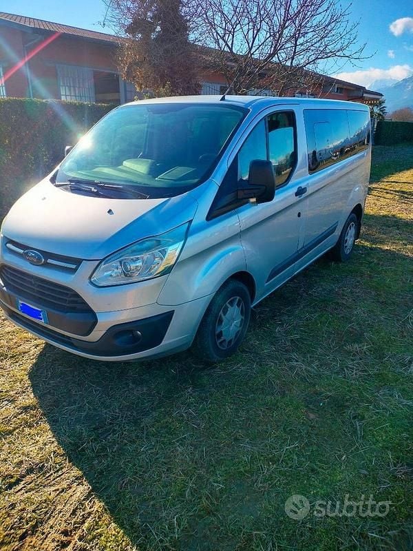 Usata Ford Transit Custom 101 CV (74 kW) 2015 Grigio Berlina