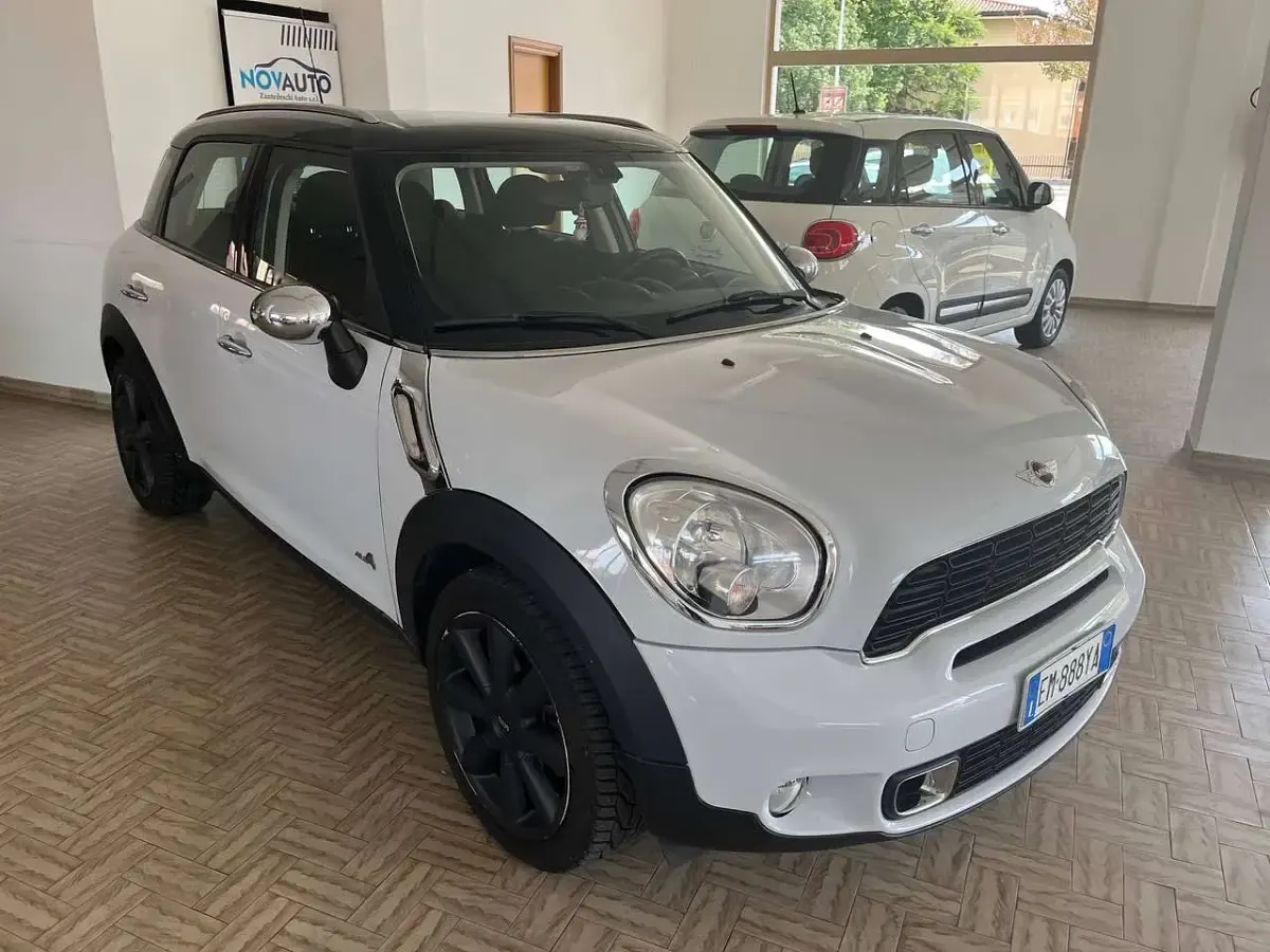 Usata Mini Cooper SD Countryman 143 CV (105 kW) 2012 Bianco SUV