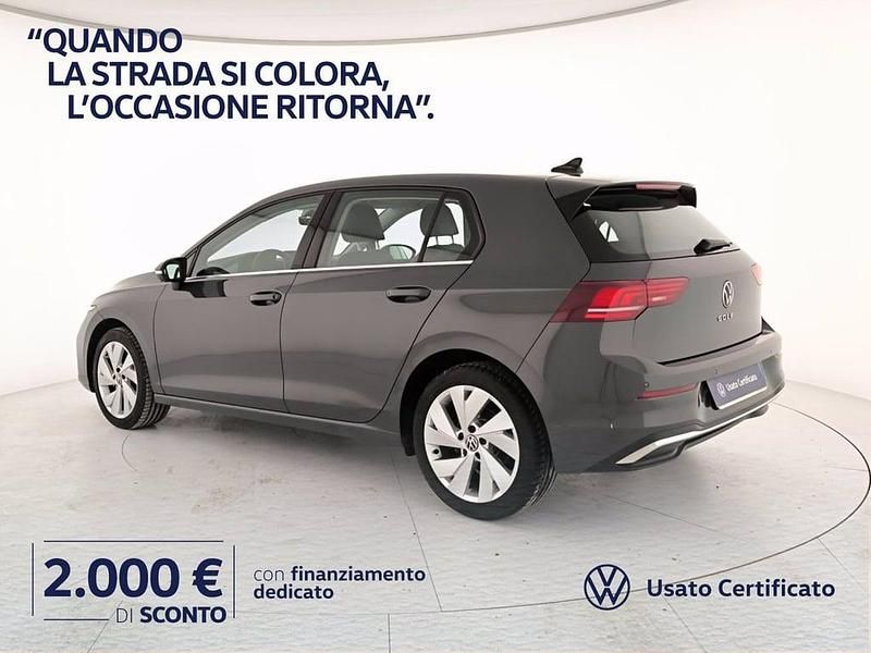 Usata VW Golf VIII Style 150 CV (110 kW) 2025 Dolphin grey metallizzato Berlina